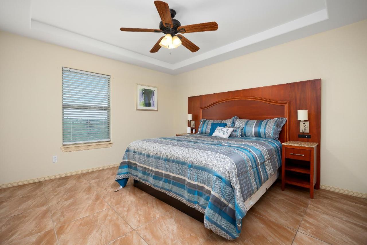 Hummingbird Haven 3 With Patio Apartment Pharr Bagian luar foto